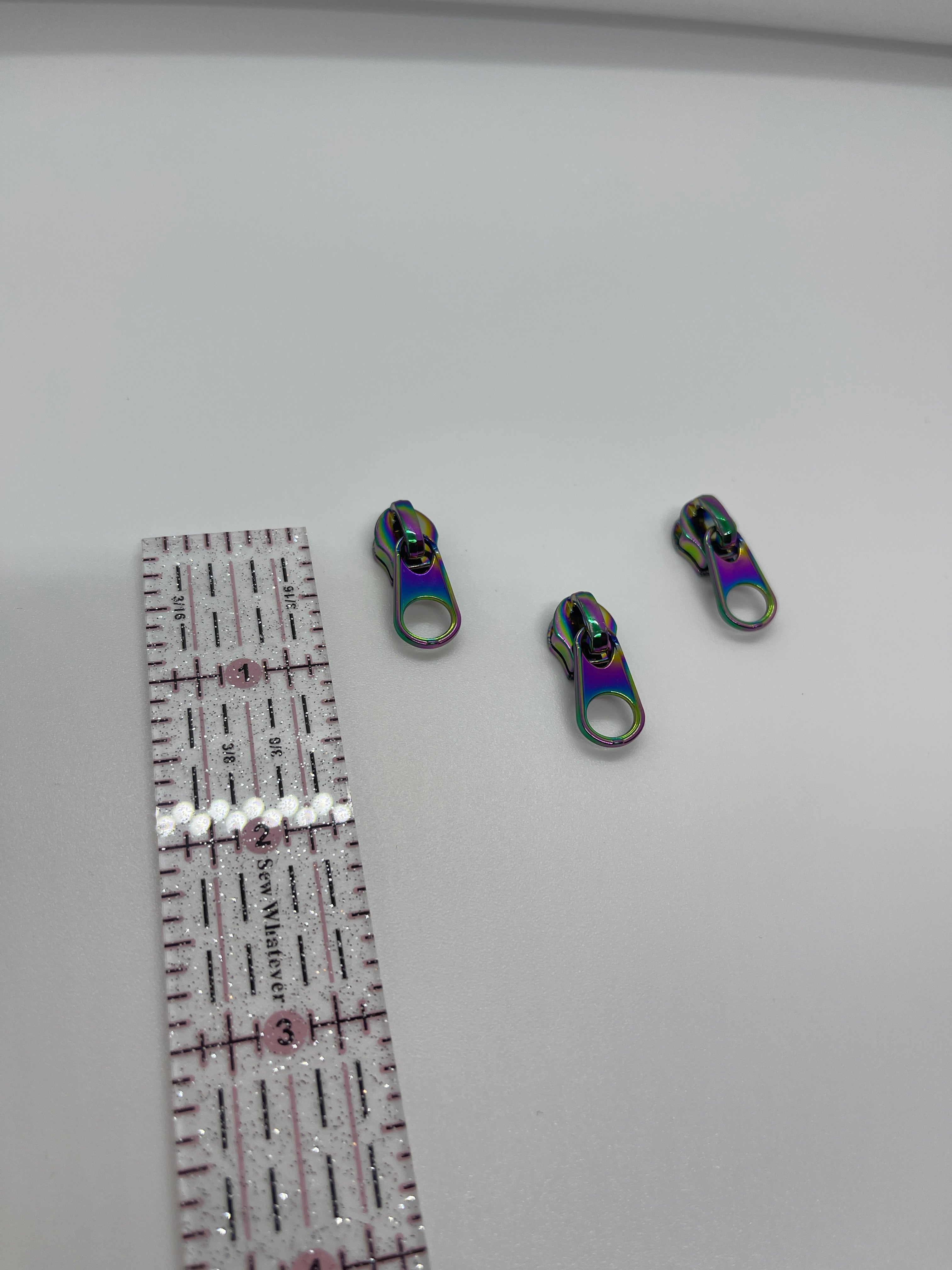 Black Zipper Pull #5 - 1 Inch