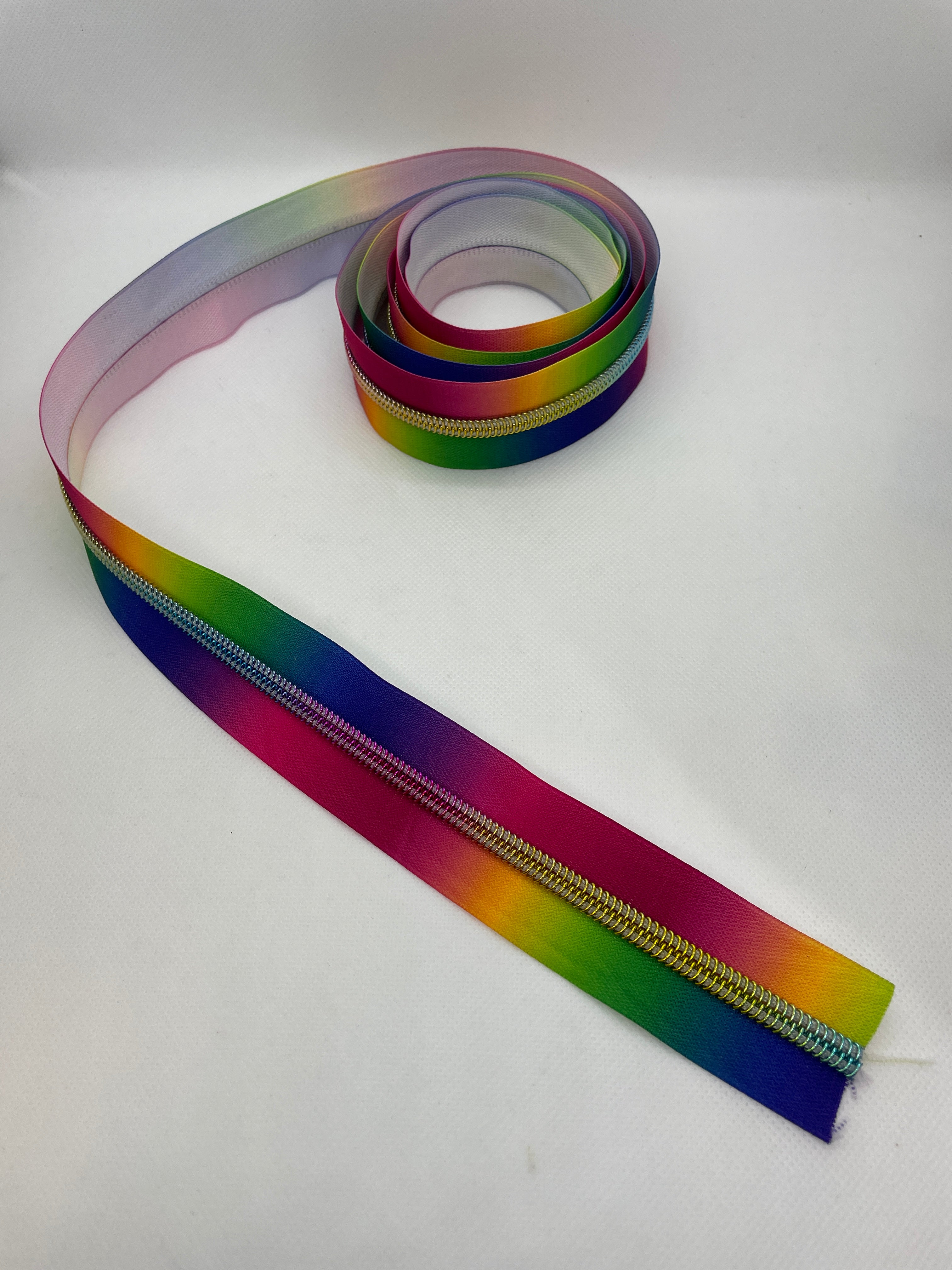 Ombré Rainbow #8 zipper tape