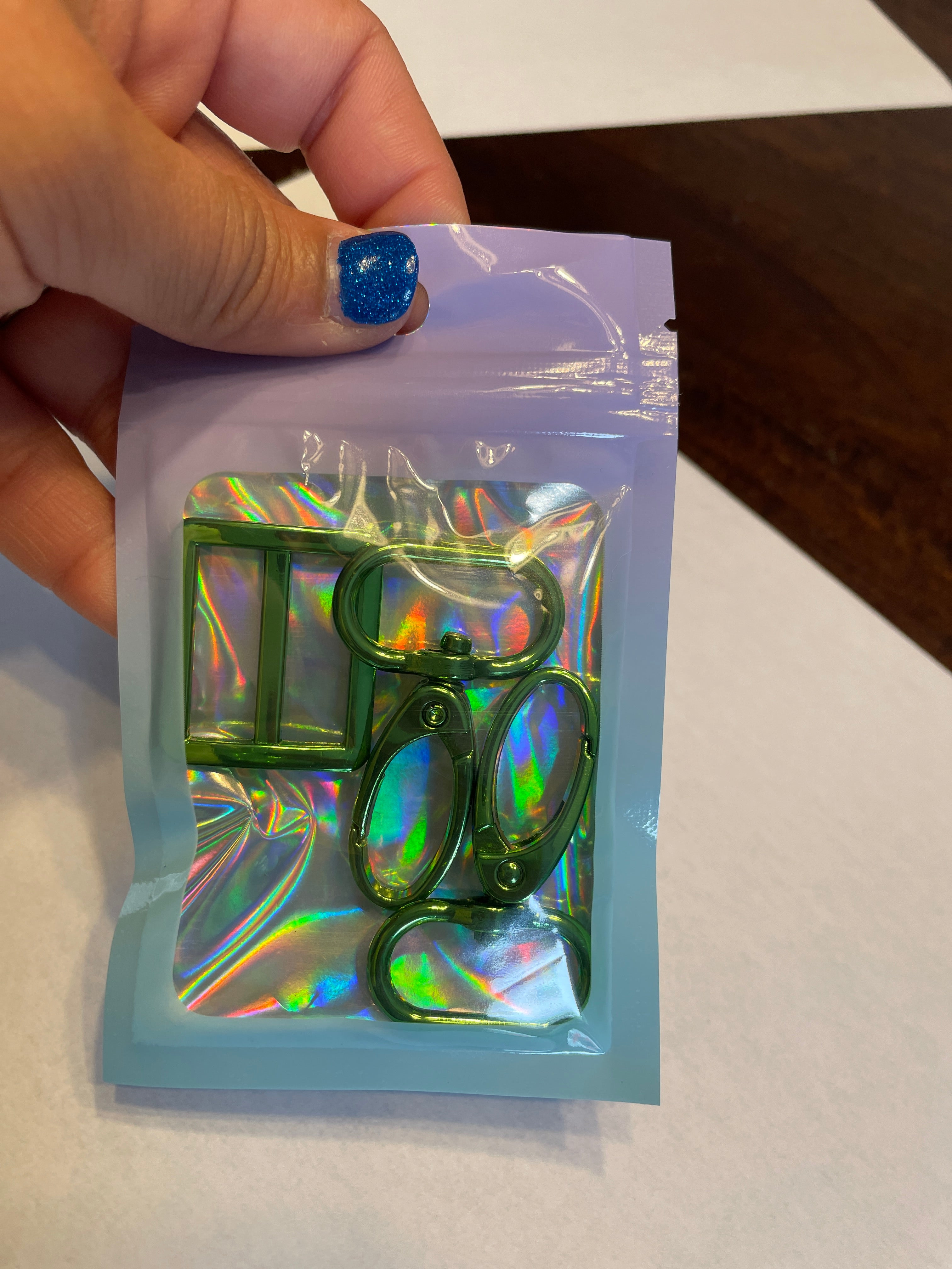 1" Swivel Hooks