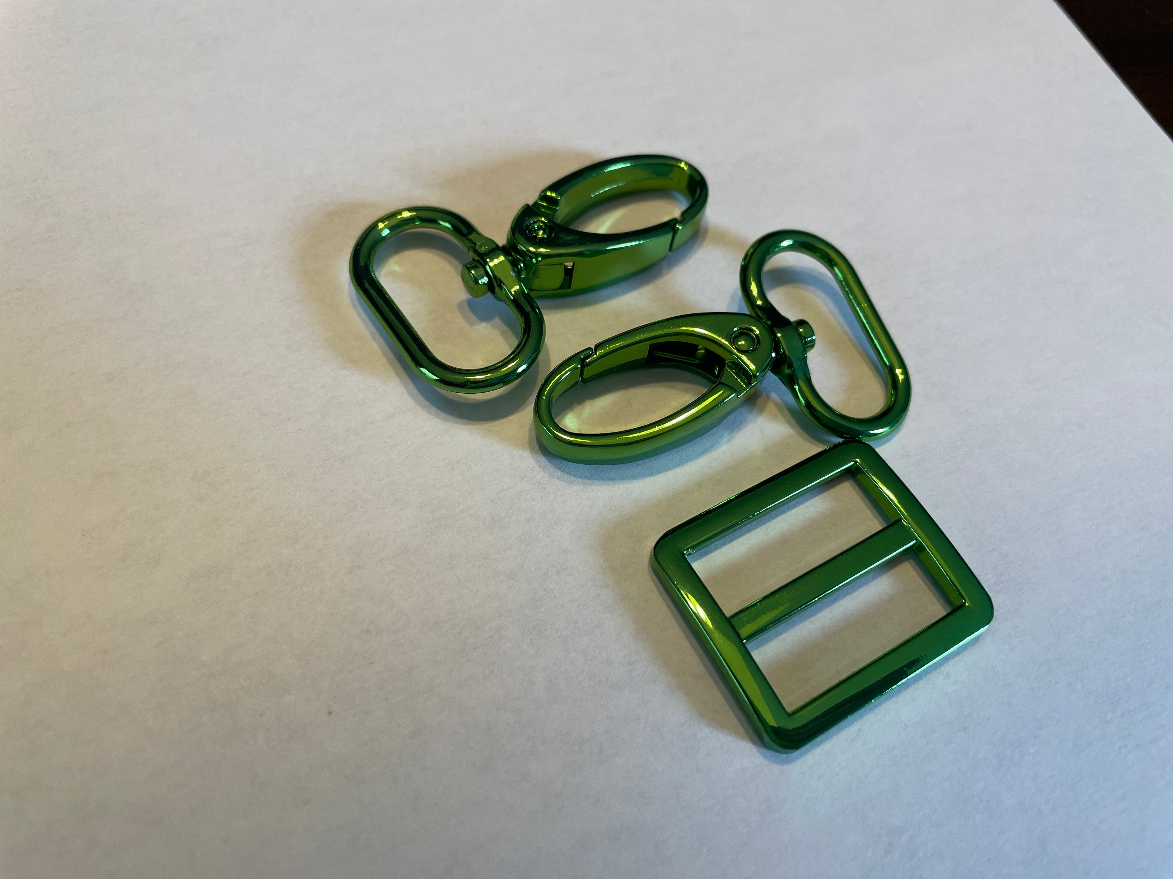 1" Swivel Hooks