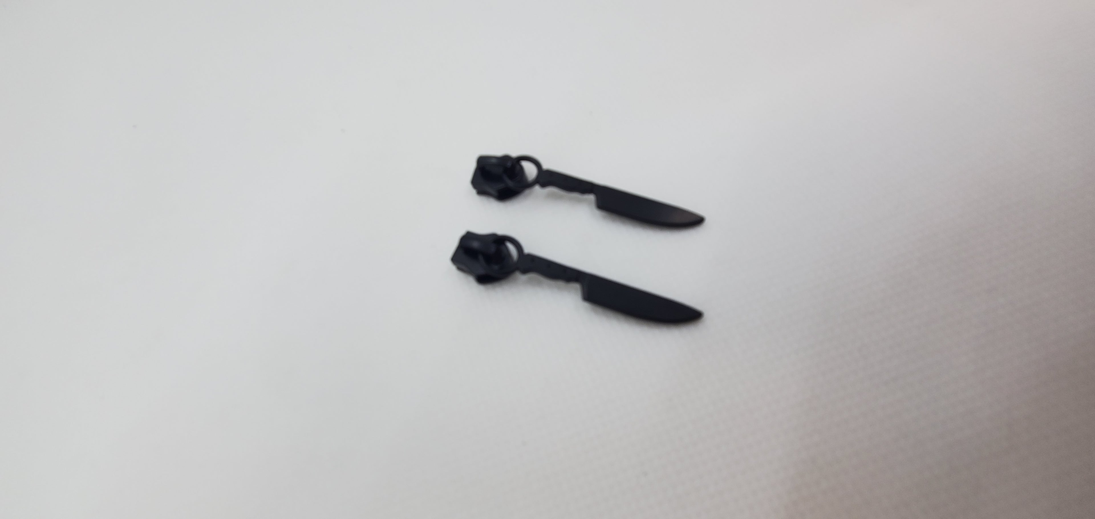 Knife Zipper Pull #5