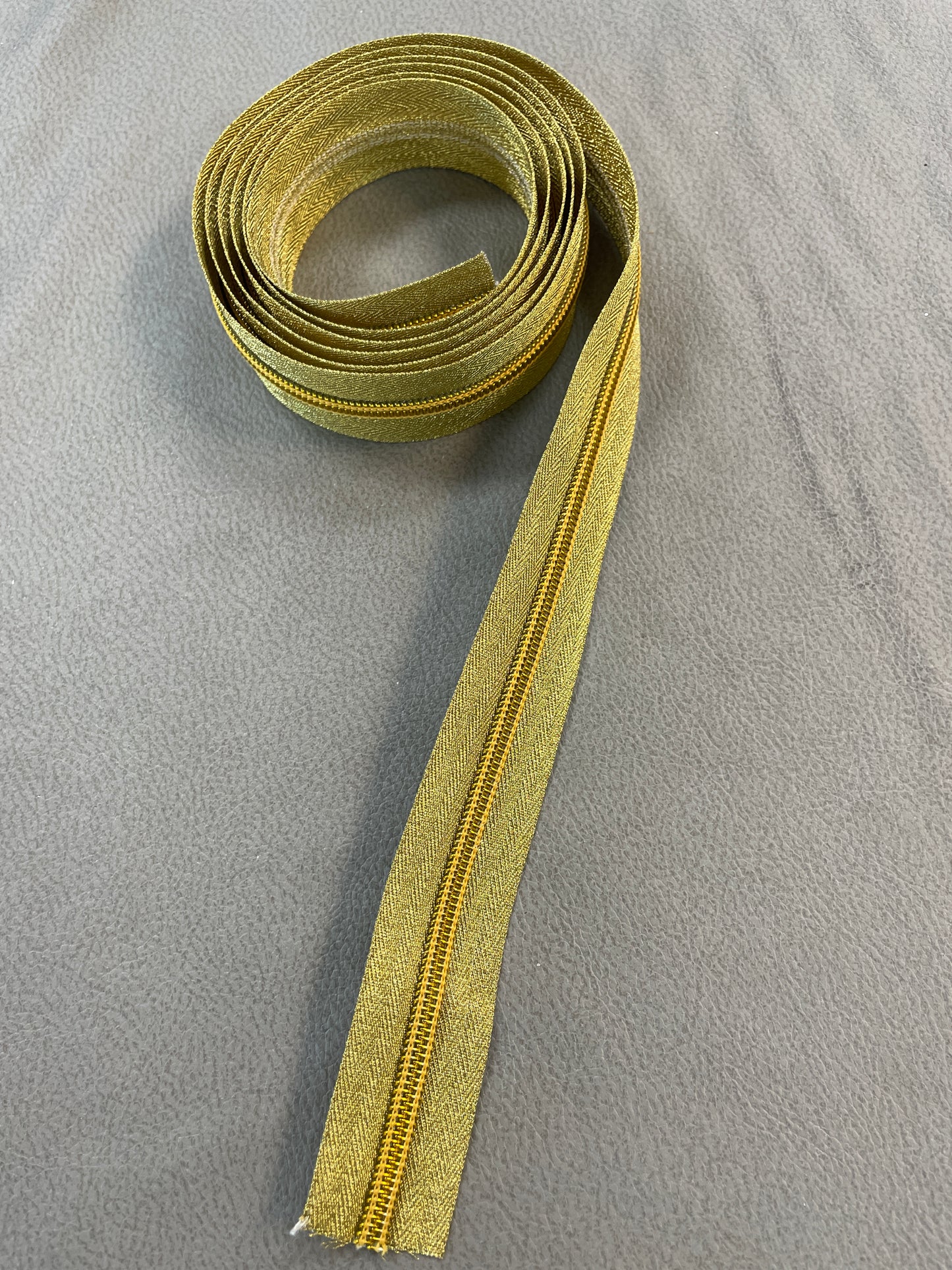 Gold Metalic #5 zipper tape