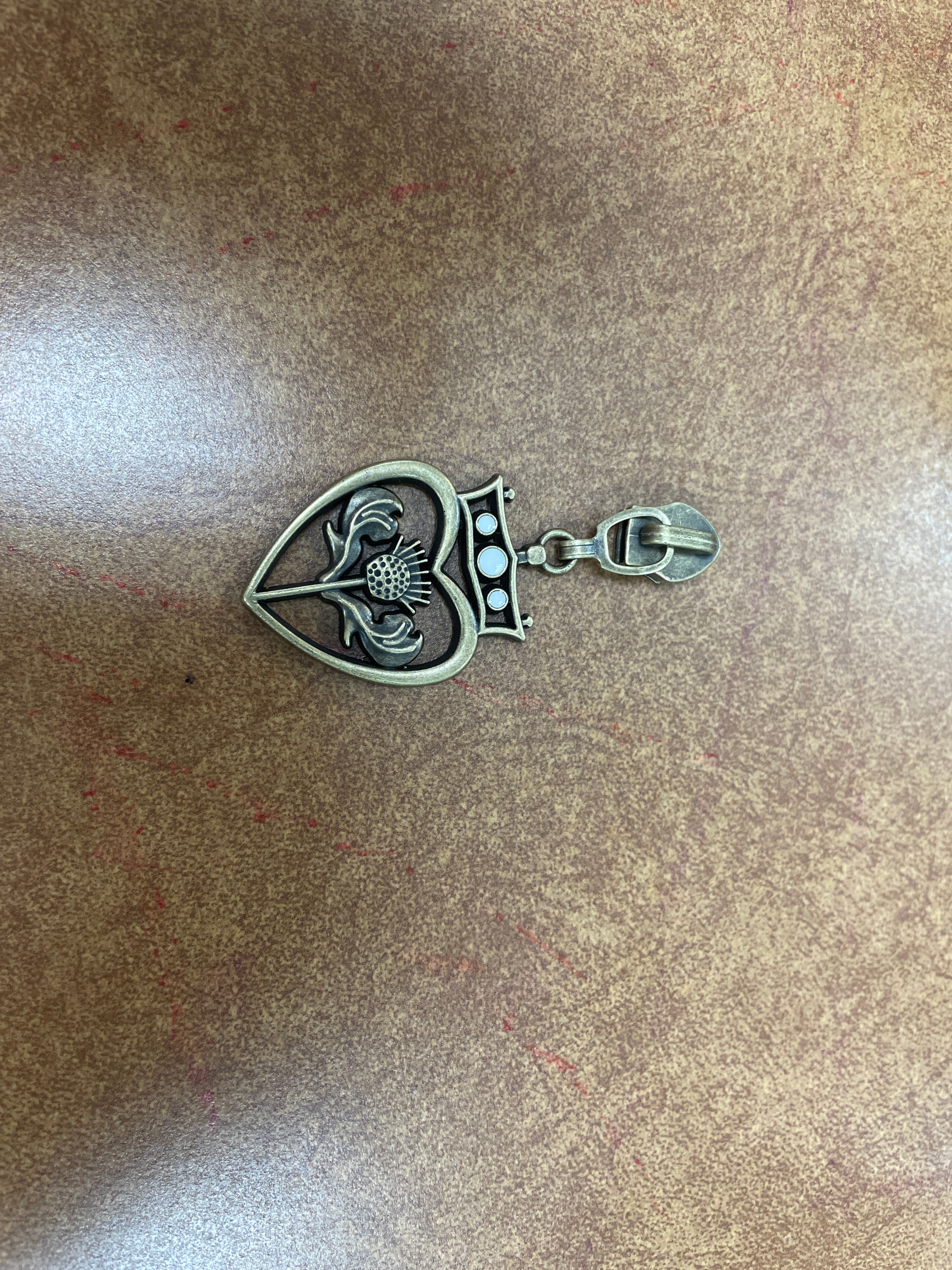 Outlander Heart Crown Zipper Pull #5