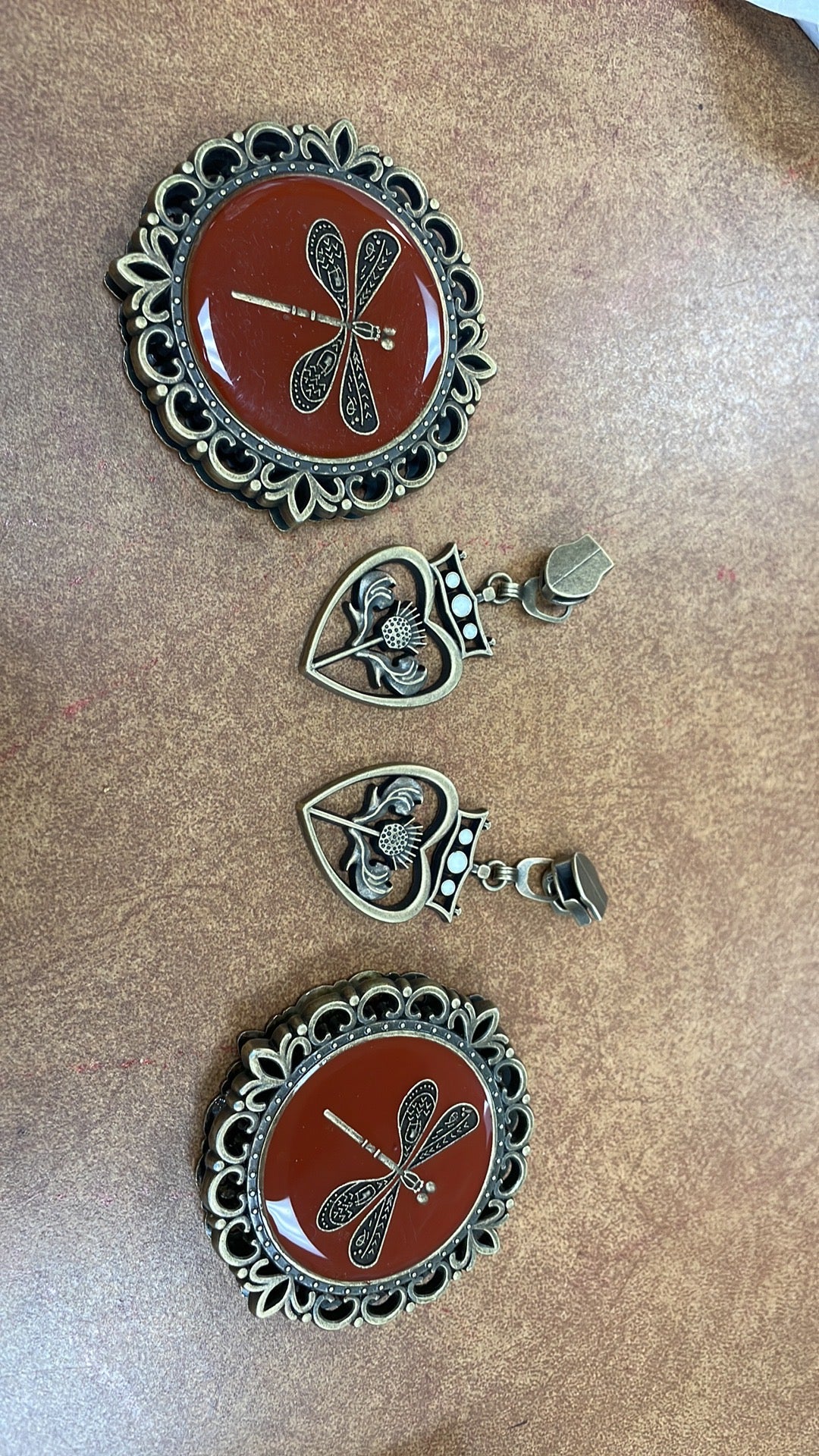Outlander Heart Crown Zipper Pull #5