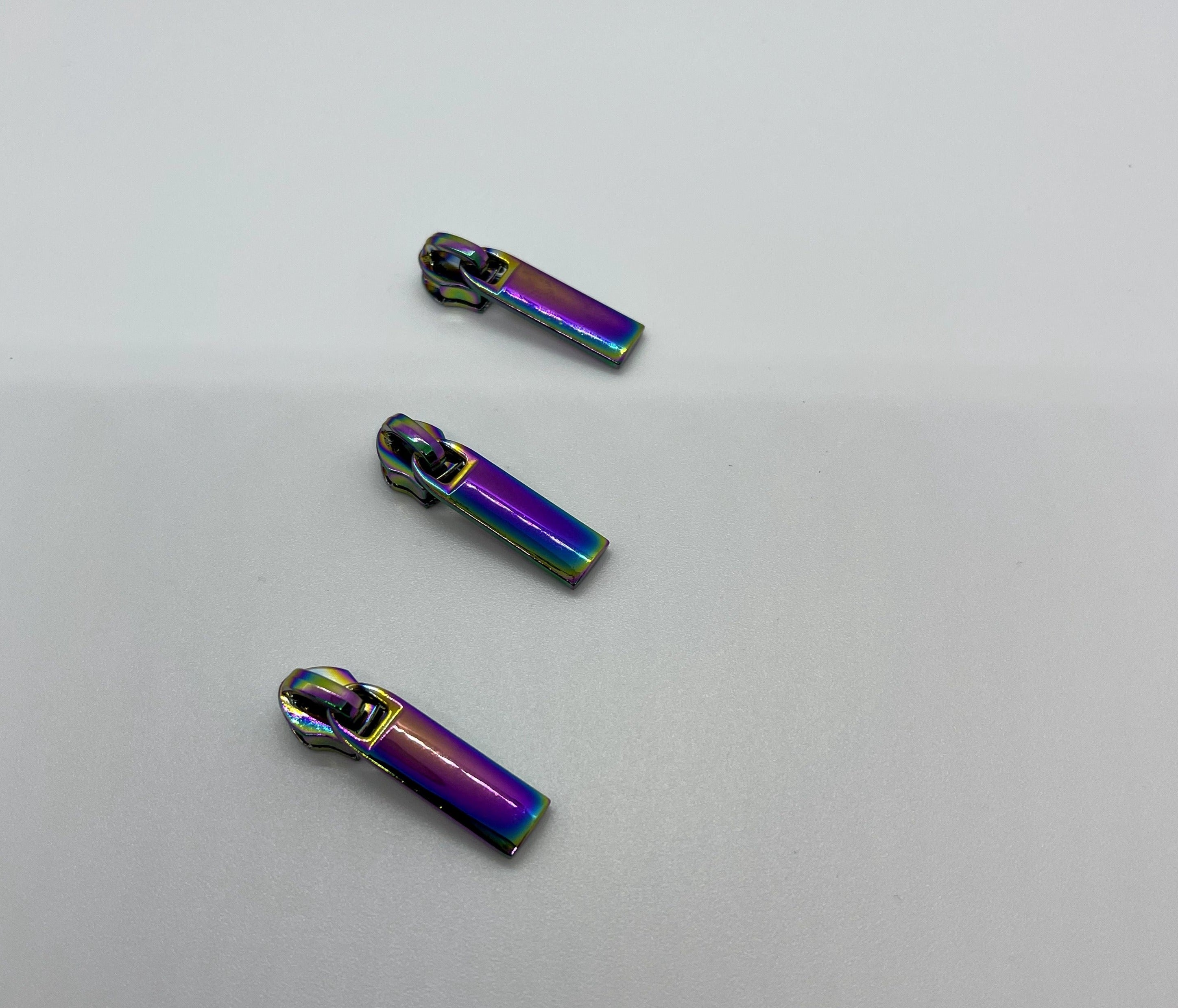 Smooth Criminal Zipper Pull #5 - 1 Inch