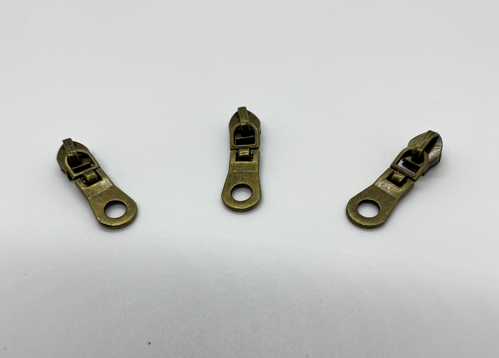 Swivel Zipper Pull #5 - 1 1/4 Inch