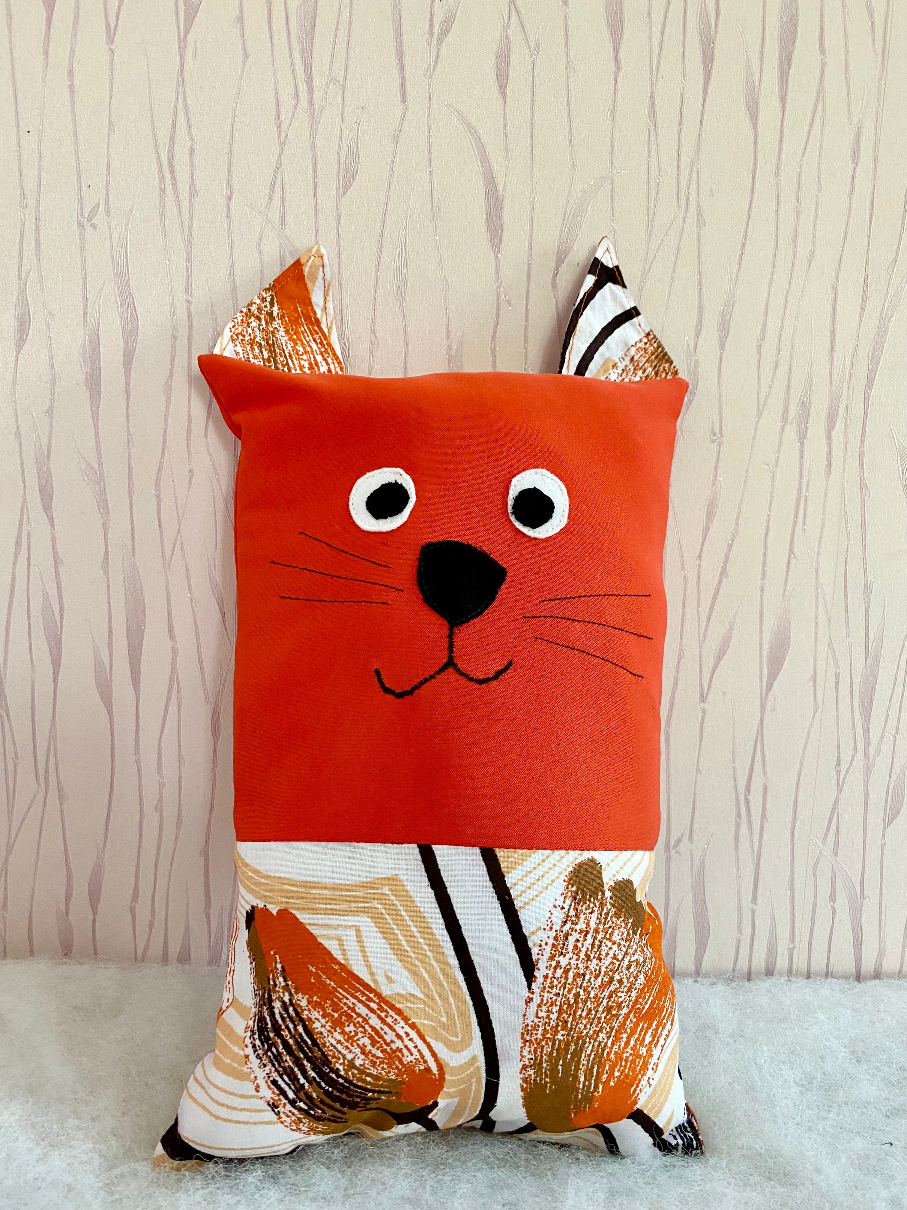 Cat Pillow PDF Pattern - Beginner Pattern